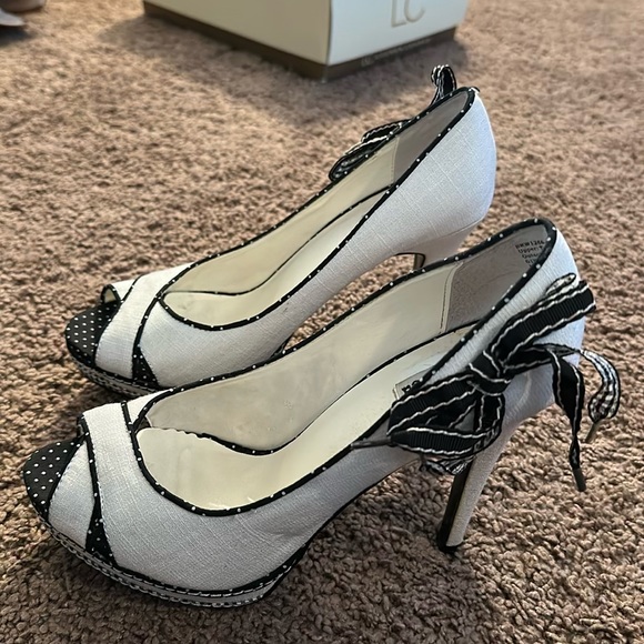 heels - Picture 5 of 6